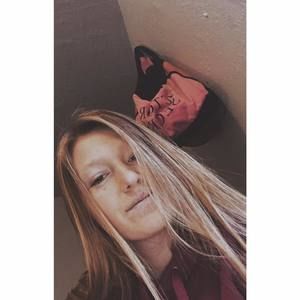 Meet your Posher, Karissa